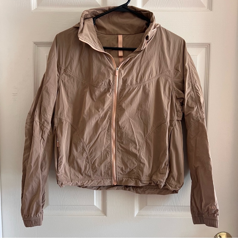 Lululemon Mauve Wind Breaker